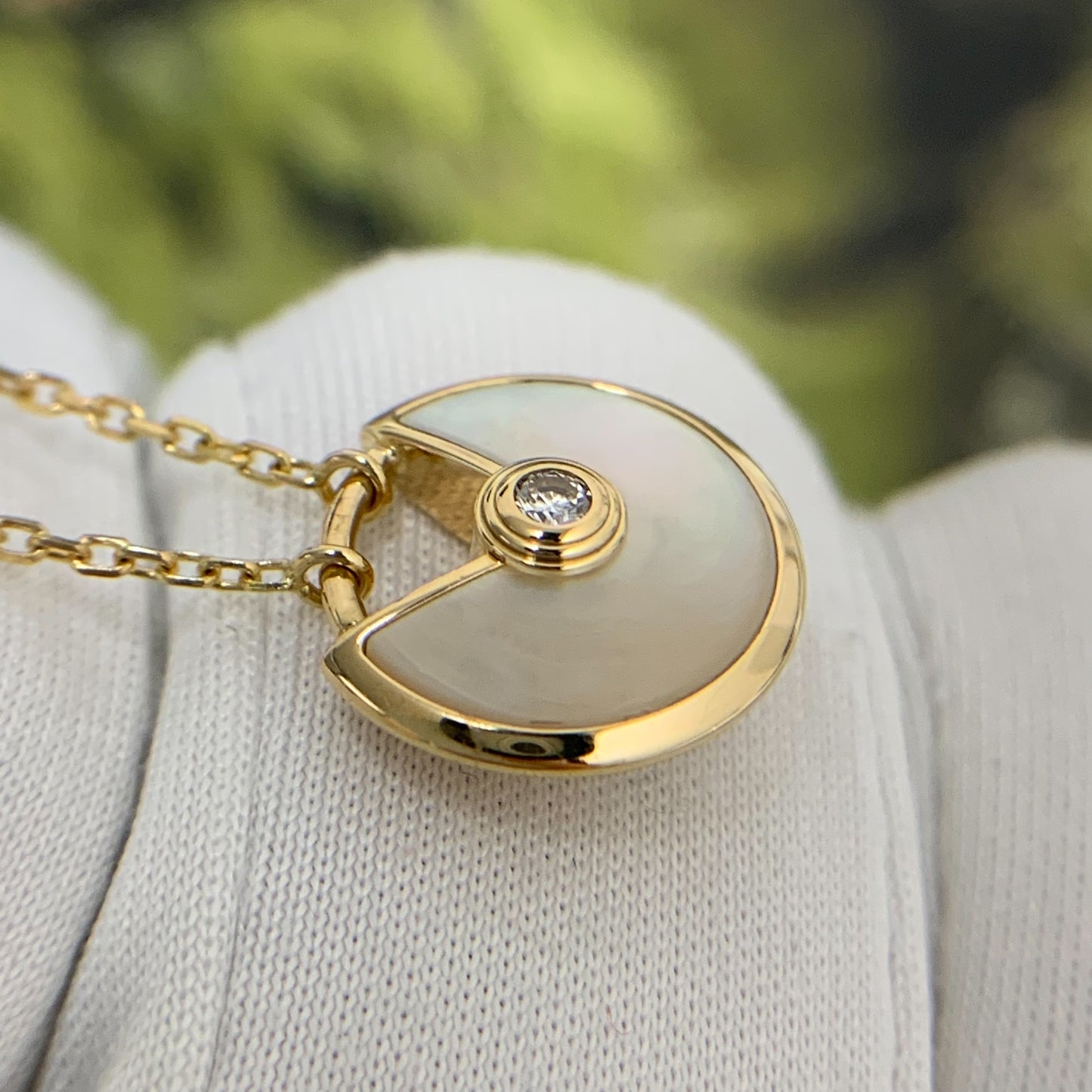 Cartier Amulette De Cartier