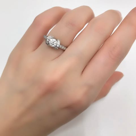 Tiffany & Co. Ribbon Diamond Ring Size 51