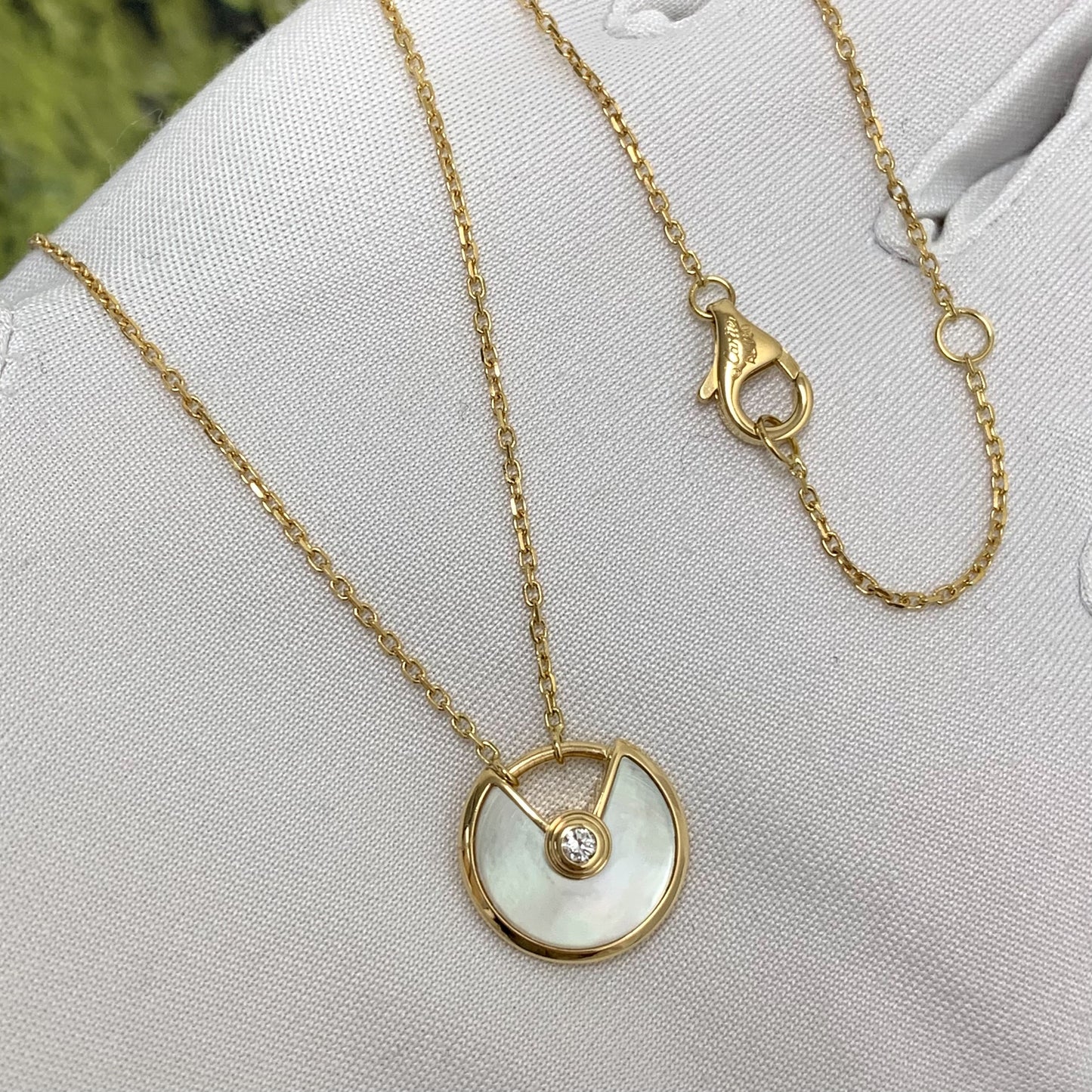Cartier Amulette De Cartier