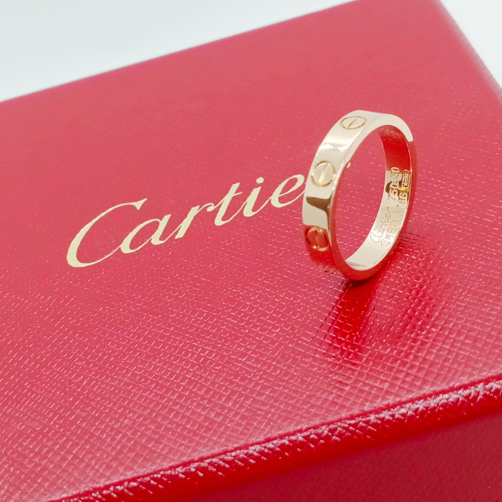 Cartier mini love ring hotsell