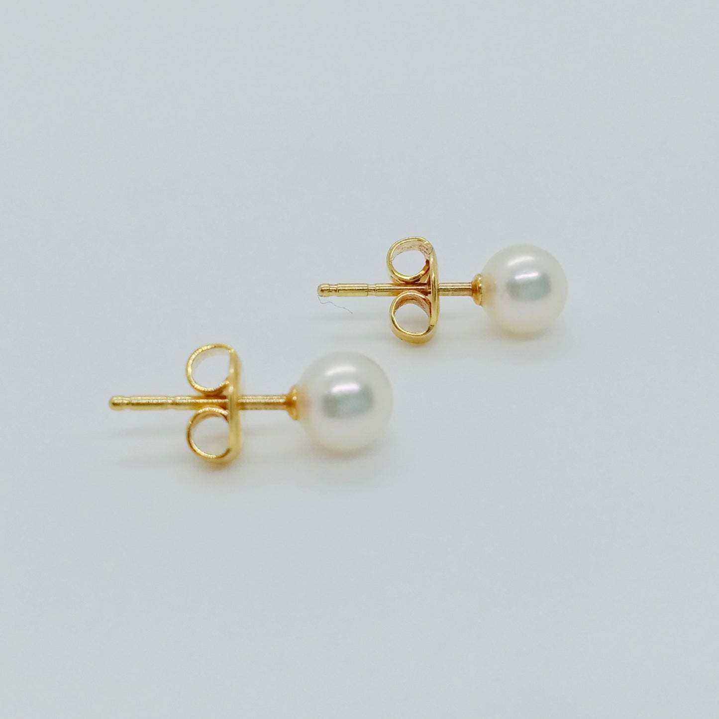 Mikimoto Pearl Earring 6.0mm Pearl