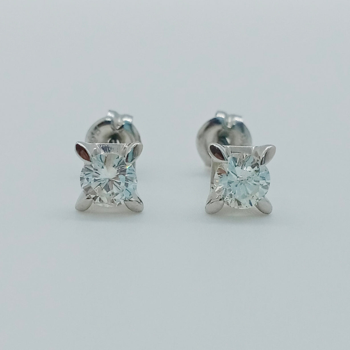 Round Brilliant Earring 0.17 carat each