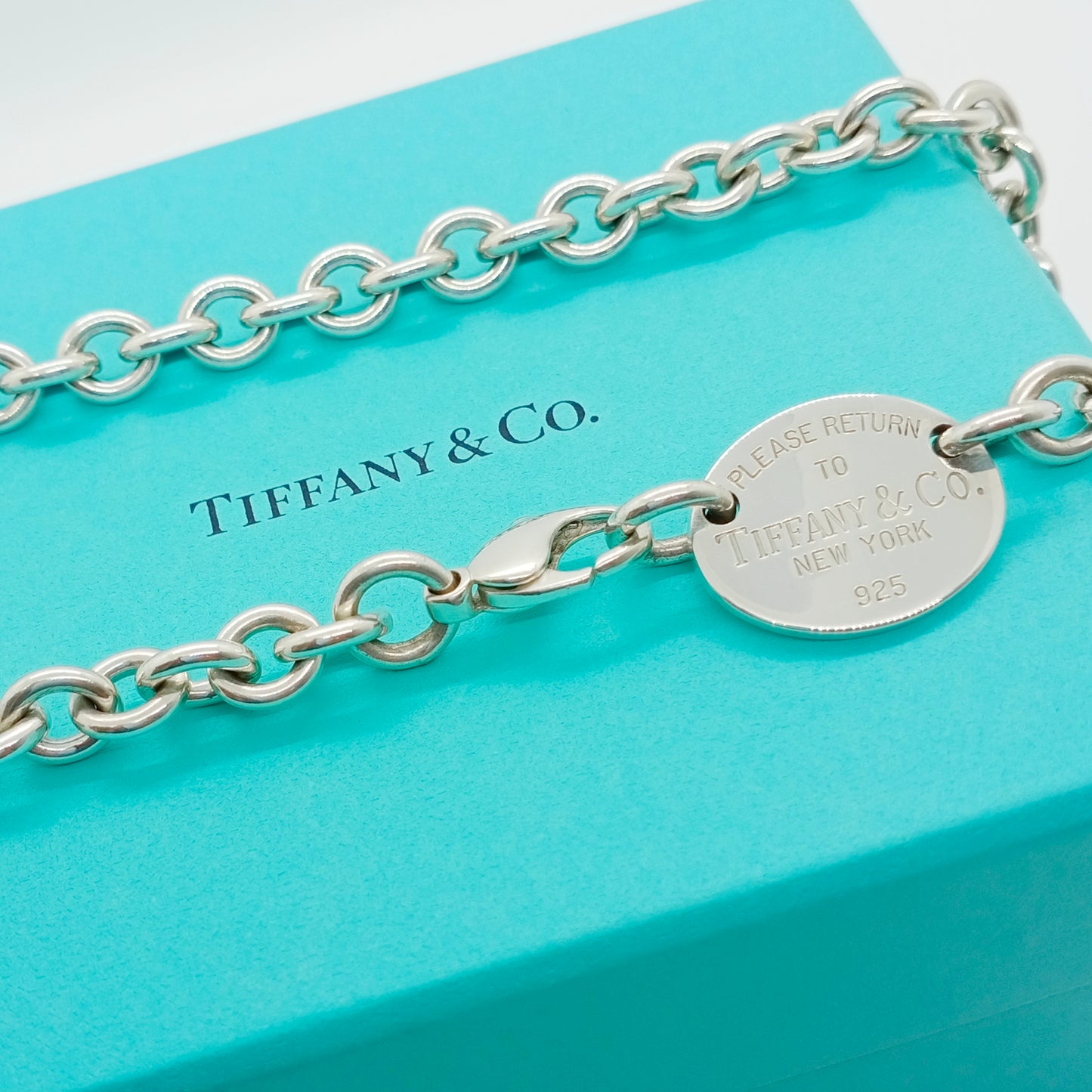 Tiffany & Co. Return to Tiffany Oval Tag Necklace