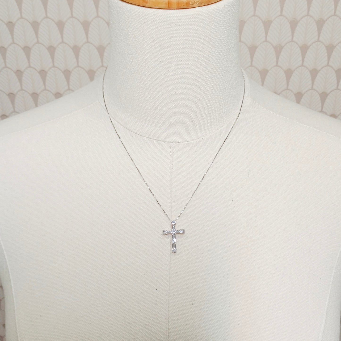 Diamond Cross Necklace 1.00 carat