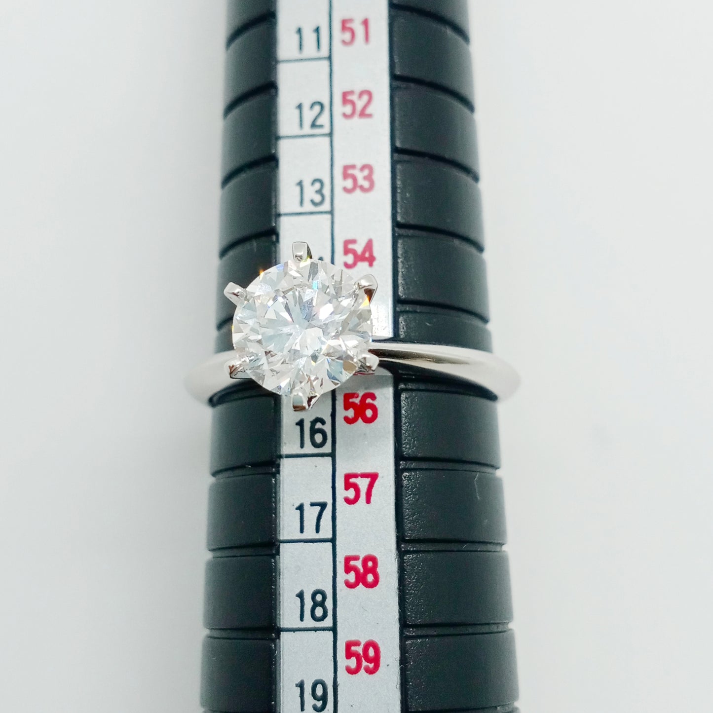 No Brand Solitaire Diamond Ring Size 56