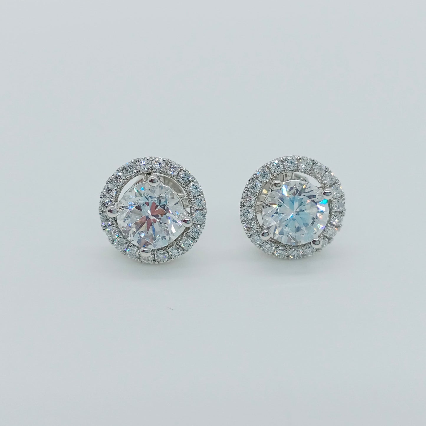 Stud Diamond Earring w/ Removable Halo