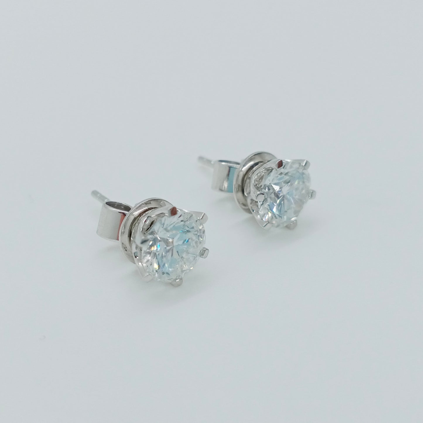 Stud Diamond Solitaire Earring
