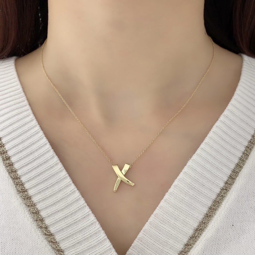 Tiffany & Co. Kiss X Necklace