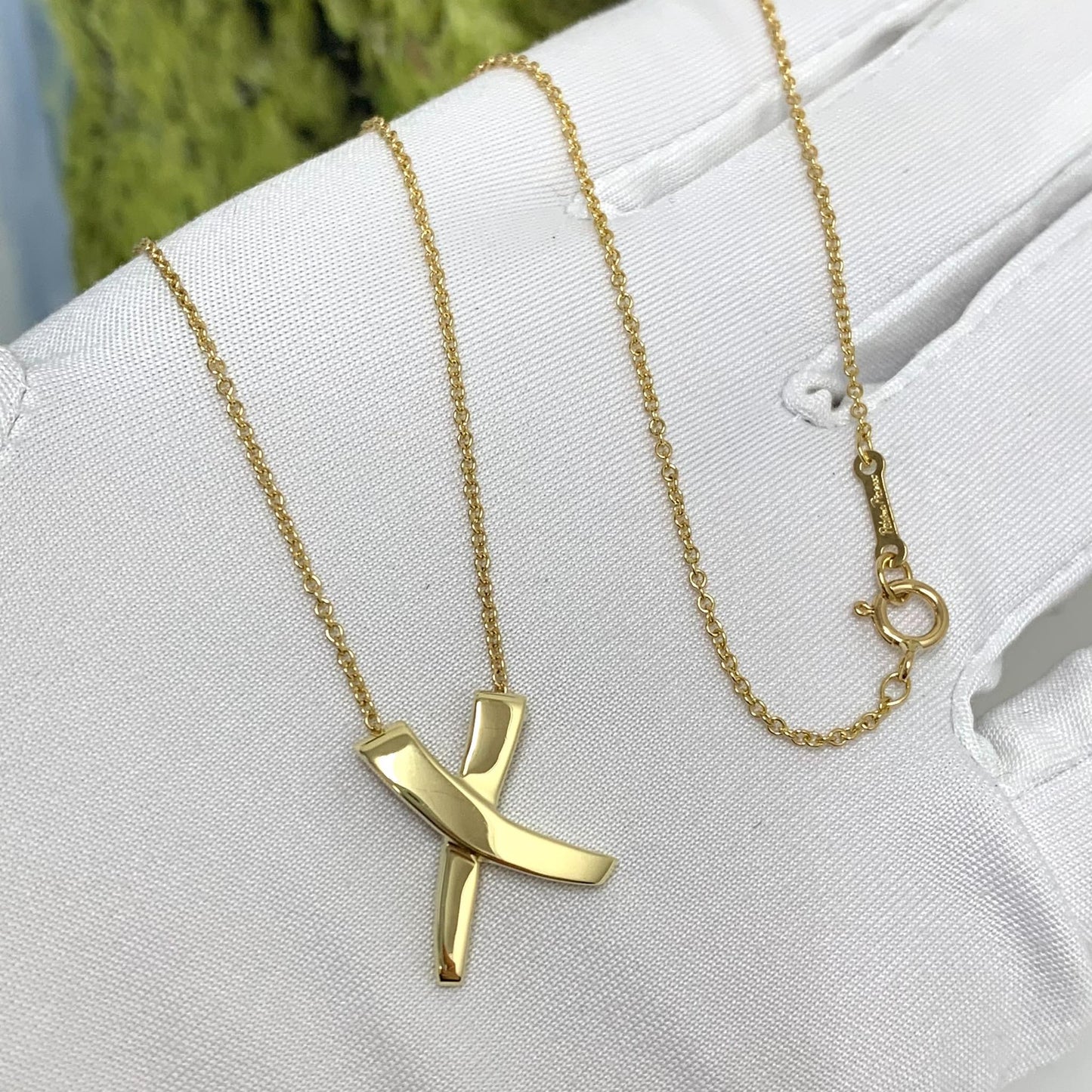 Tiffany & Co. Kiss X Necklace