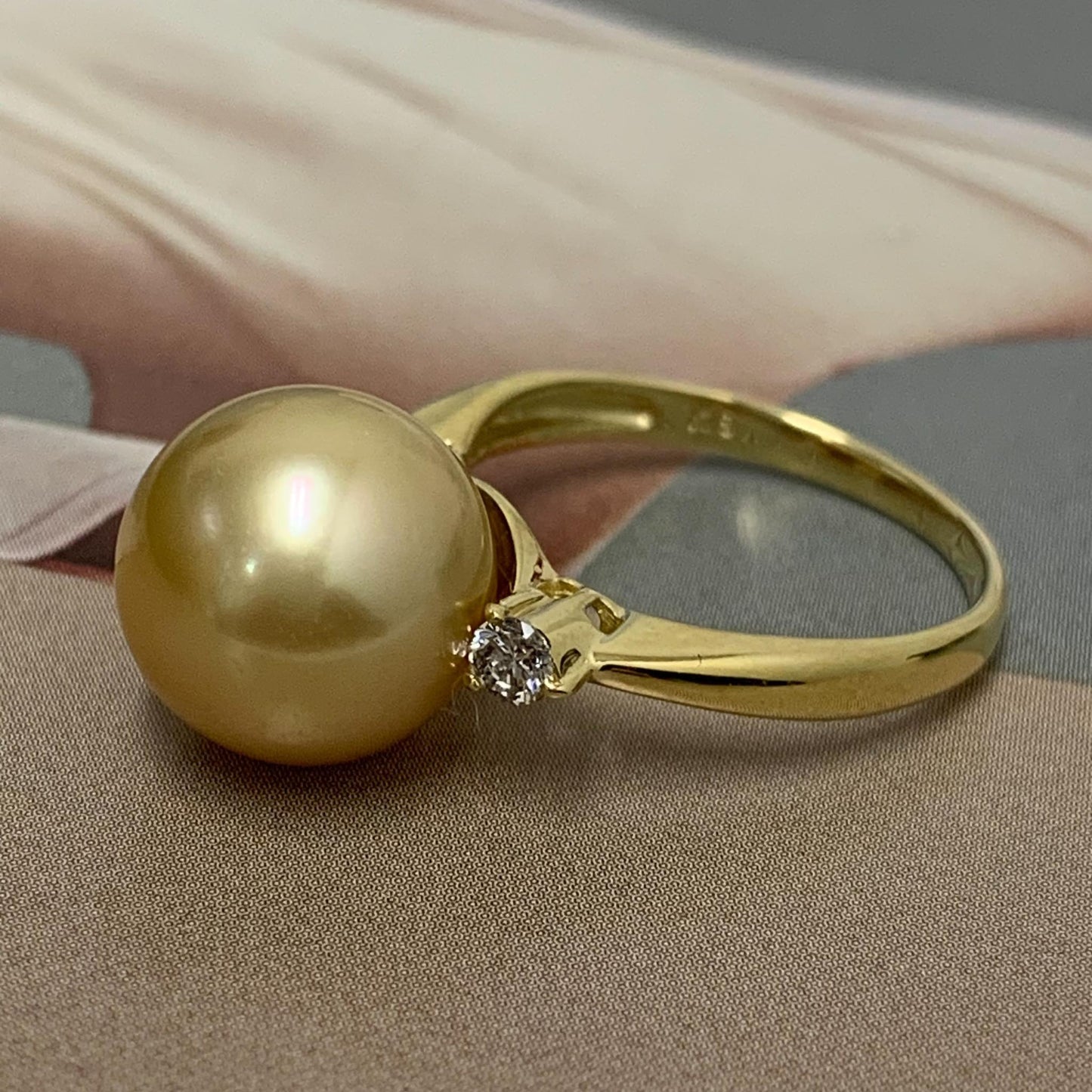 South Sea Pearl Diamond Ring Size 51