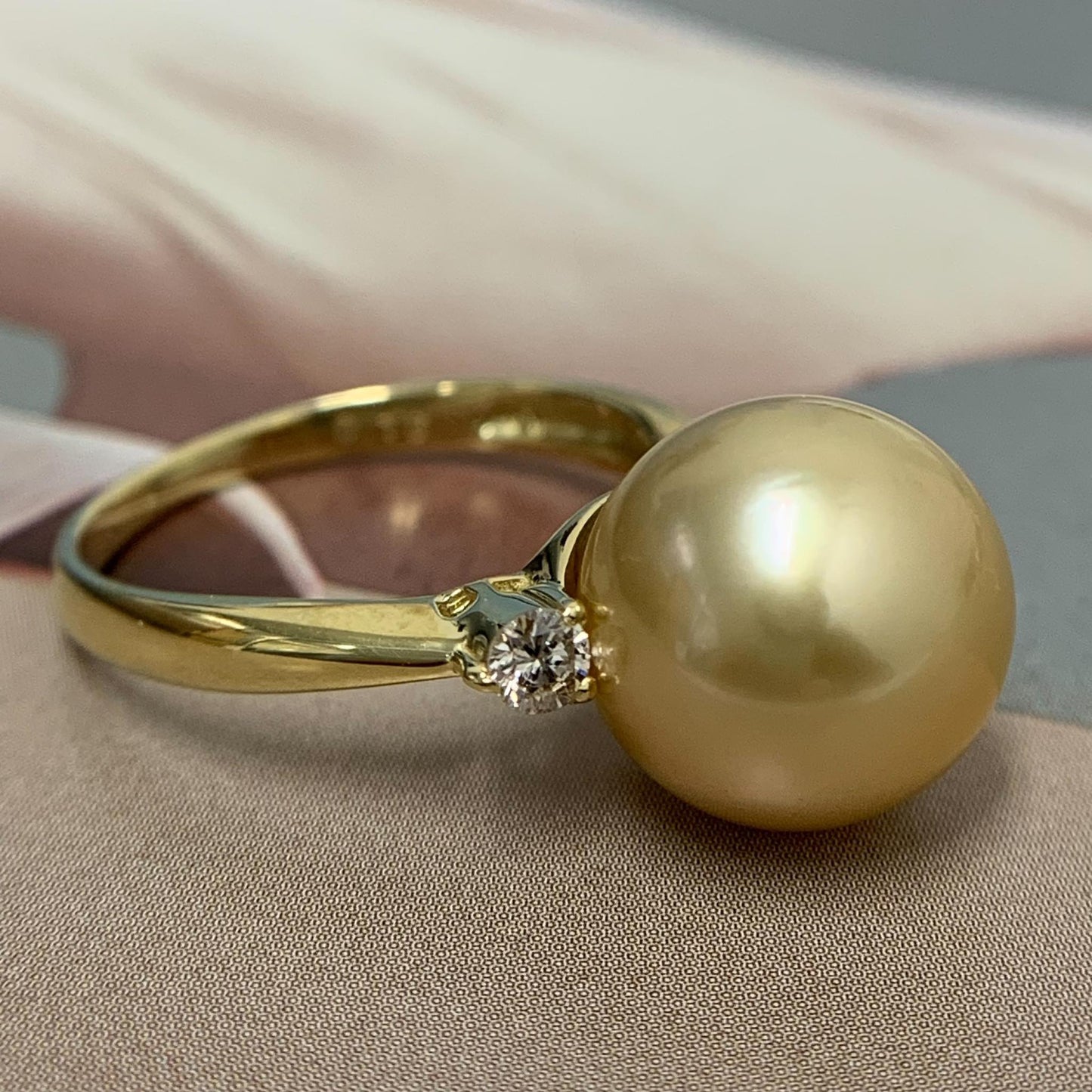 South Sea Pearl Diamond Ring Size 51