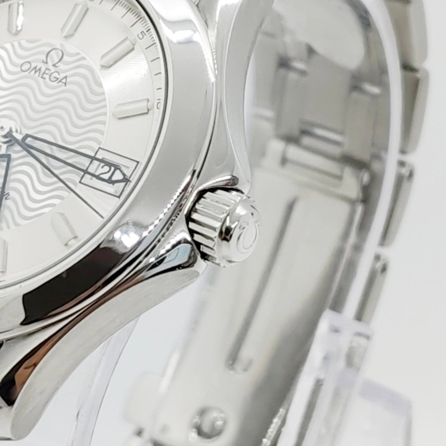 OMEGA Seamaster Date