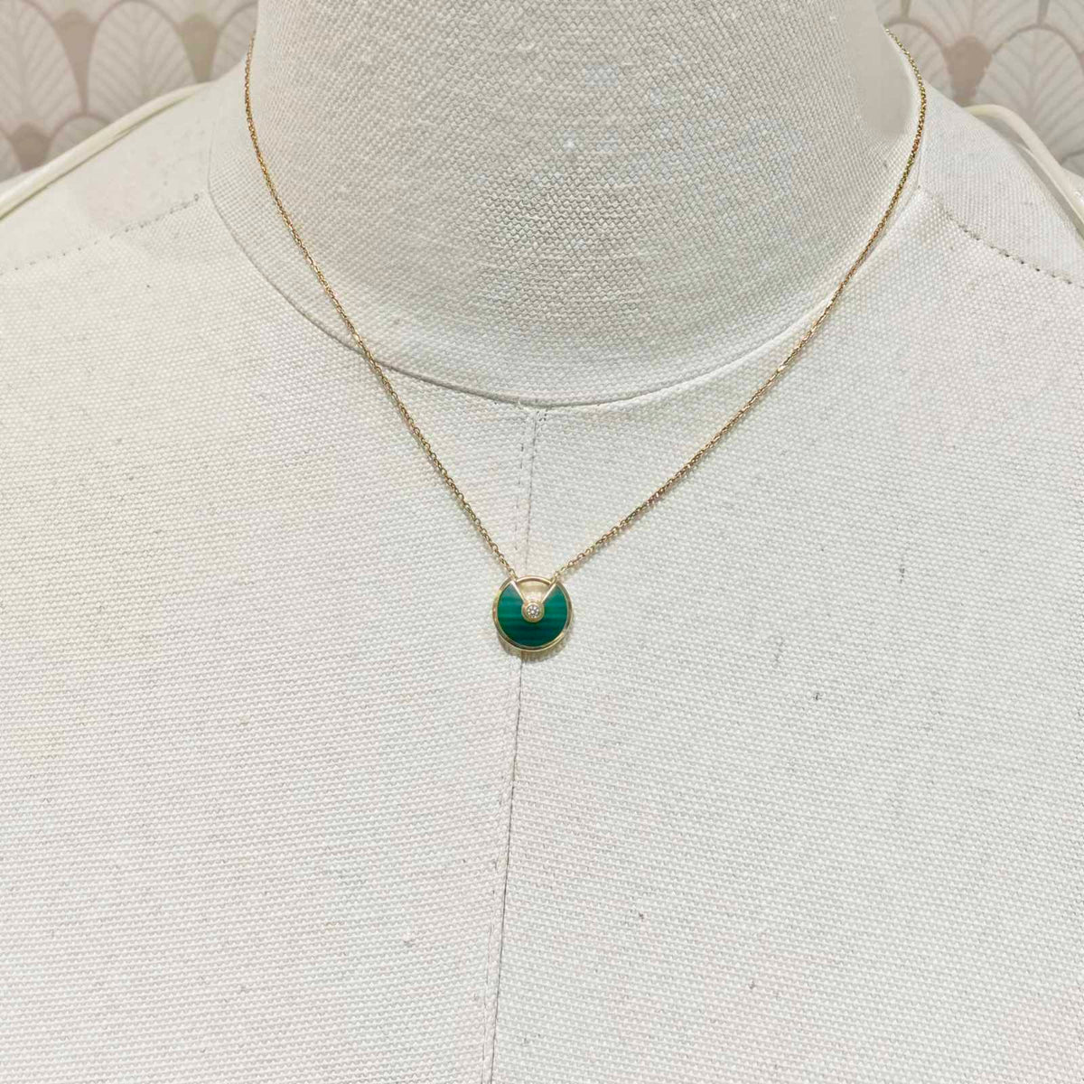[PRE-OWNED] Cartier Amulette de Cartier Malachite Pendant Necklace