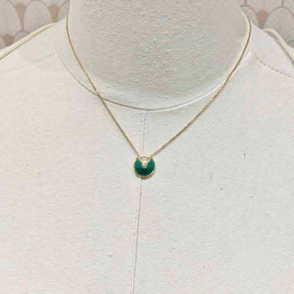 [PRE-OWNED] Cartier Amulette de Cartier Malachite Pendant Necklace