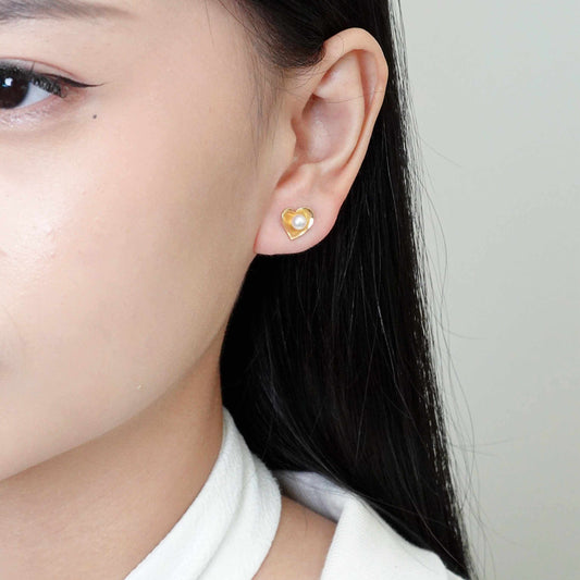 Tasaki Akoya Pearl Earring