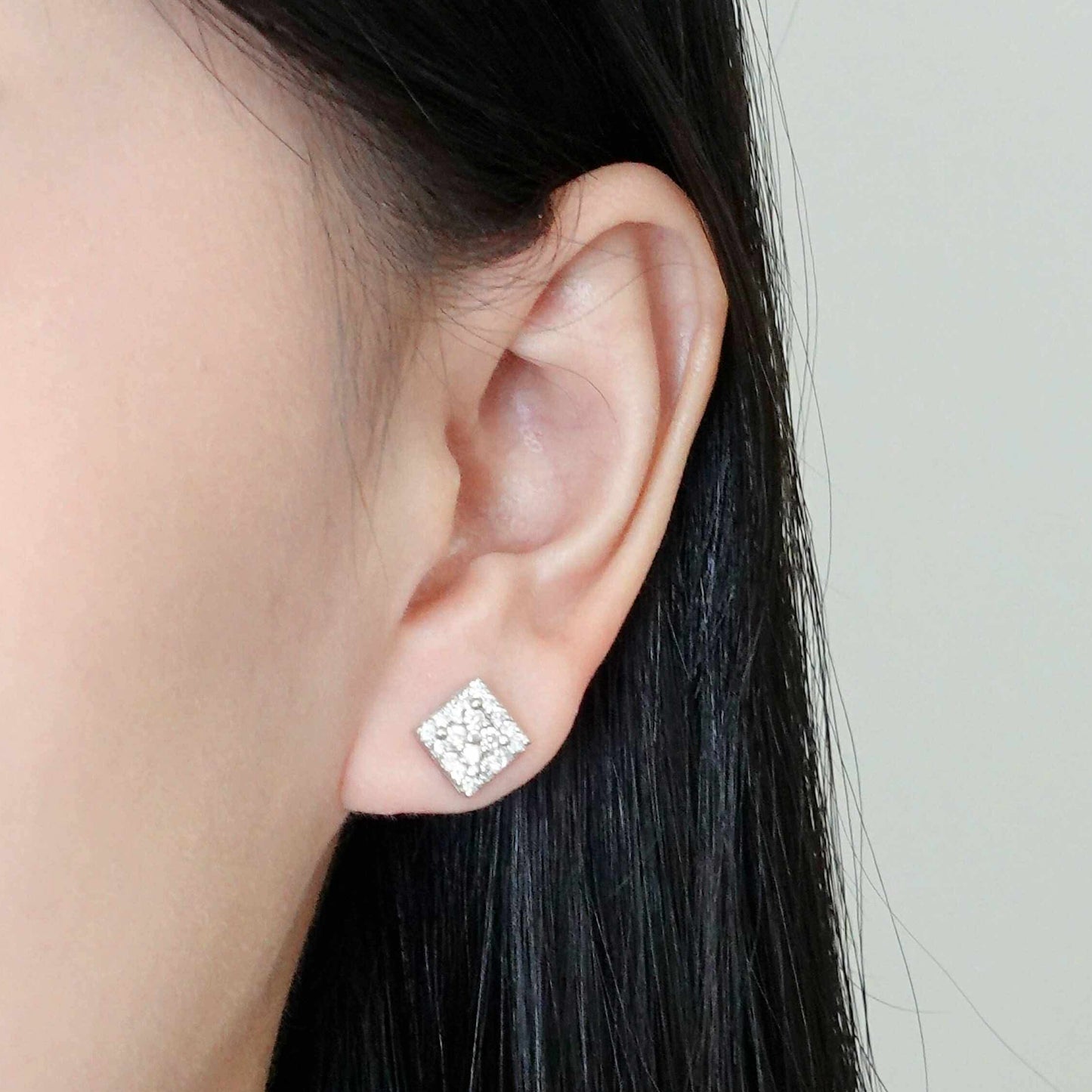 Diamond Earring (0.32ct Each)