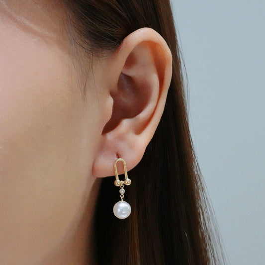 Hardware Link Akoya Pearl w/ Diamond  Earring