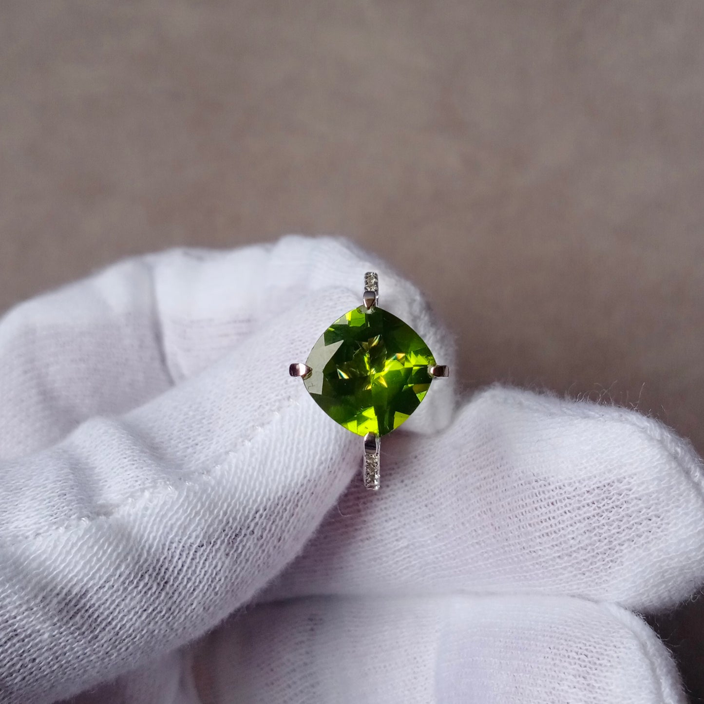 Peridot Diamond Ring 3.42carat