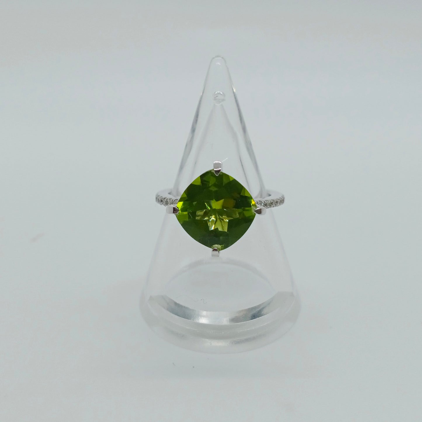 Peridot Diamond Ring 3.42carat