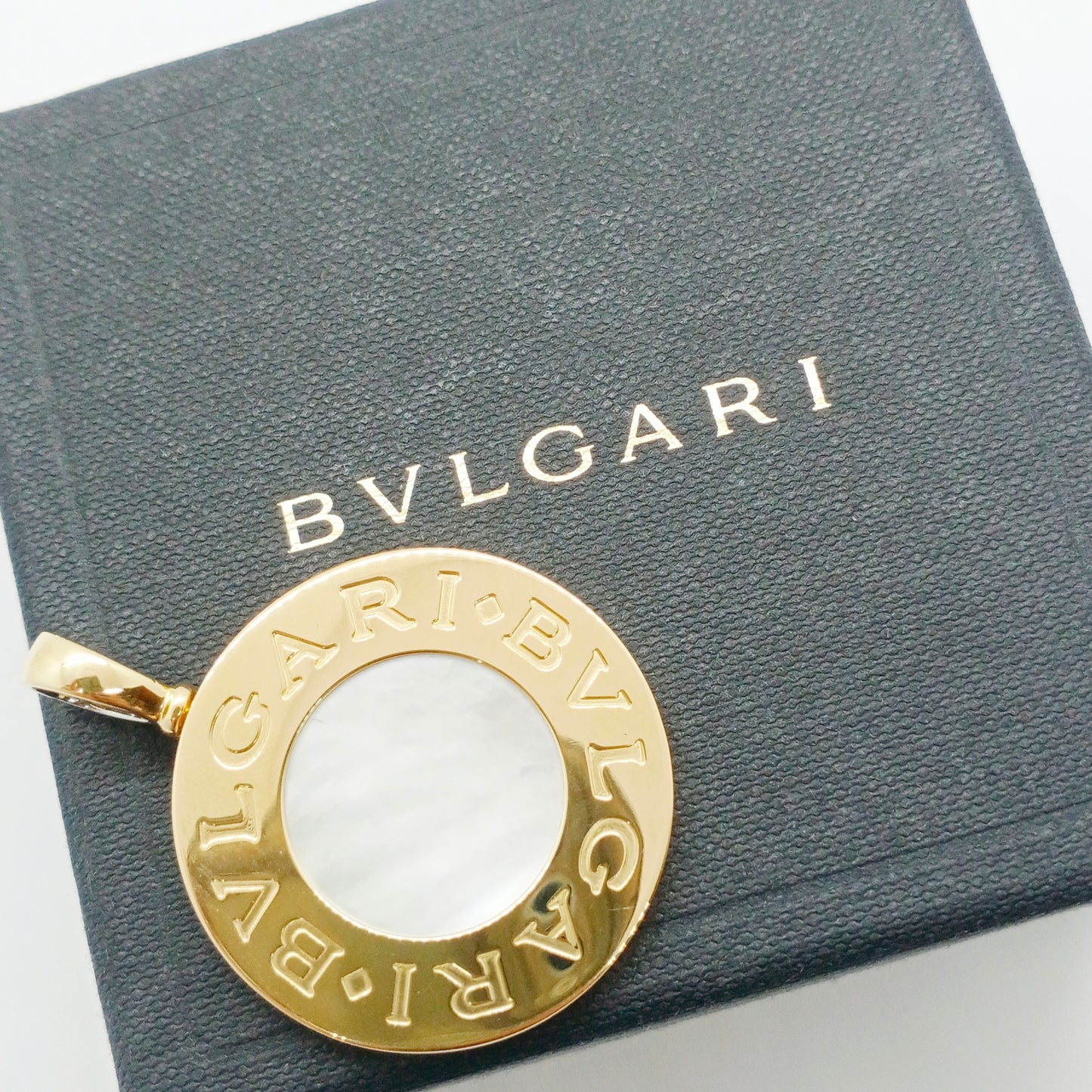 Bvlgari Bvlgari Pendant Top Shell / Onyx