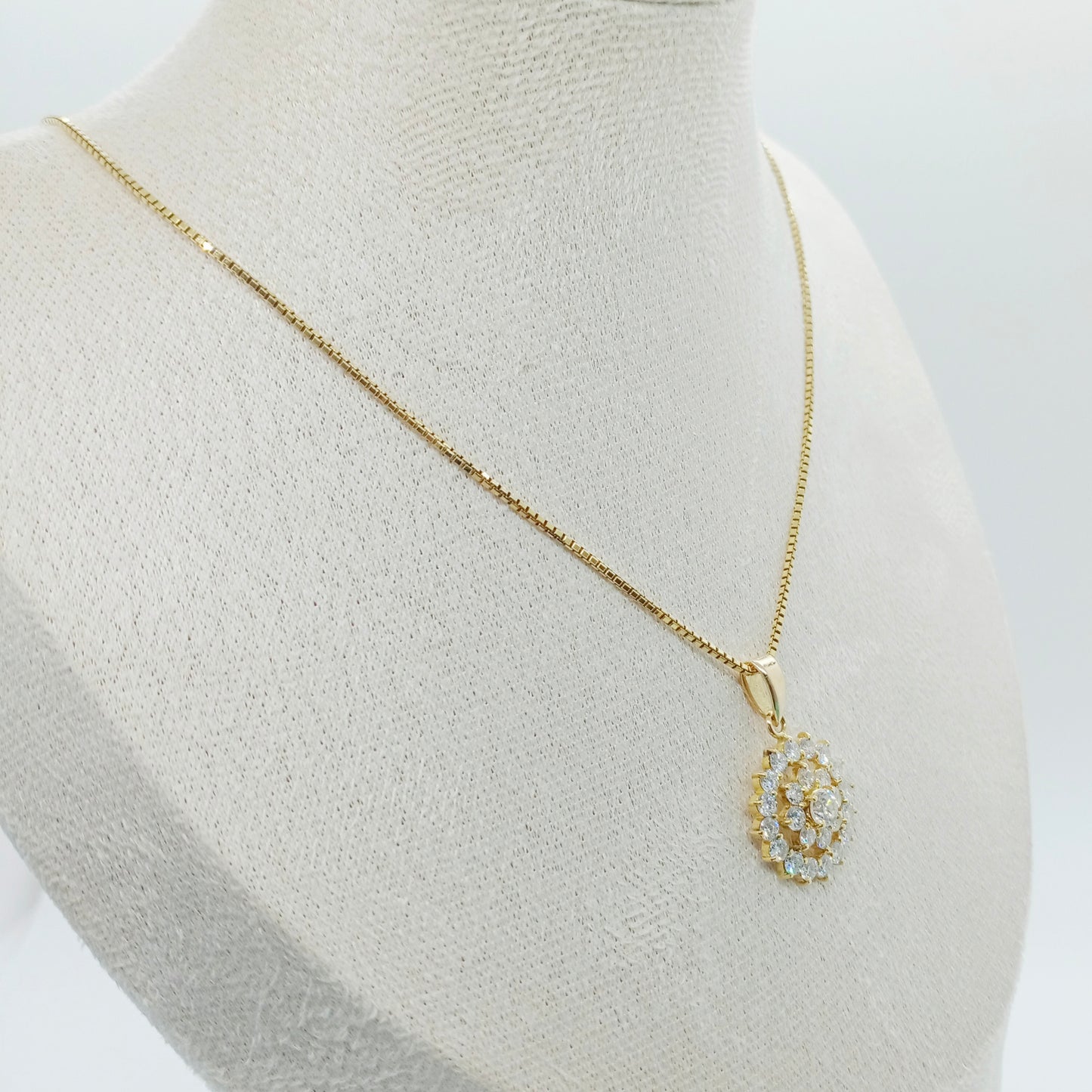 Diamond Circle Flower Necklace