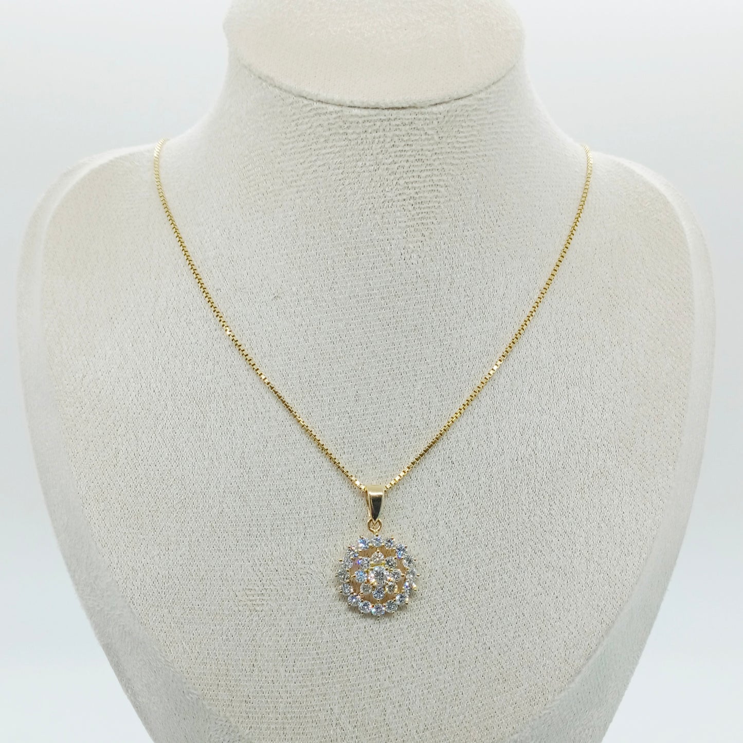 Diamond Circle Flower Necklace