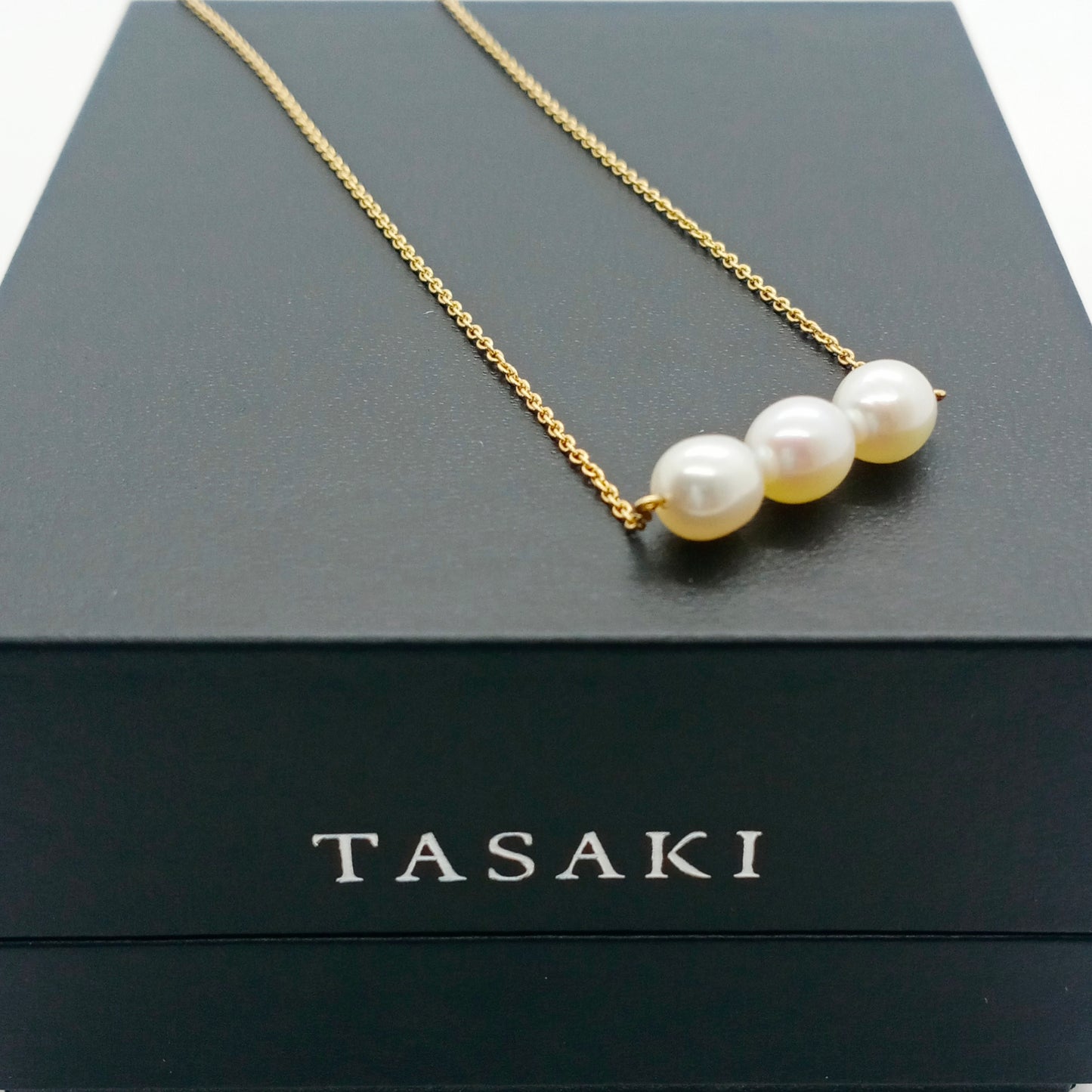 Tasaki Pearl Necklace 3P (6.00mm-6.1mm pearl)