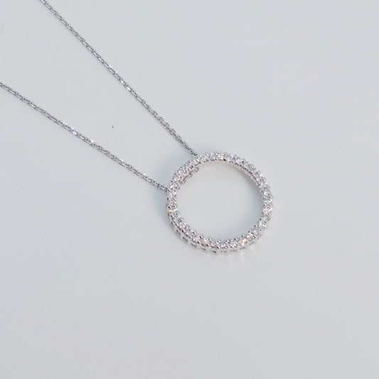 Diamond Circle Necklace 18kt