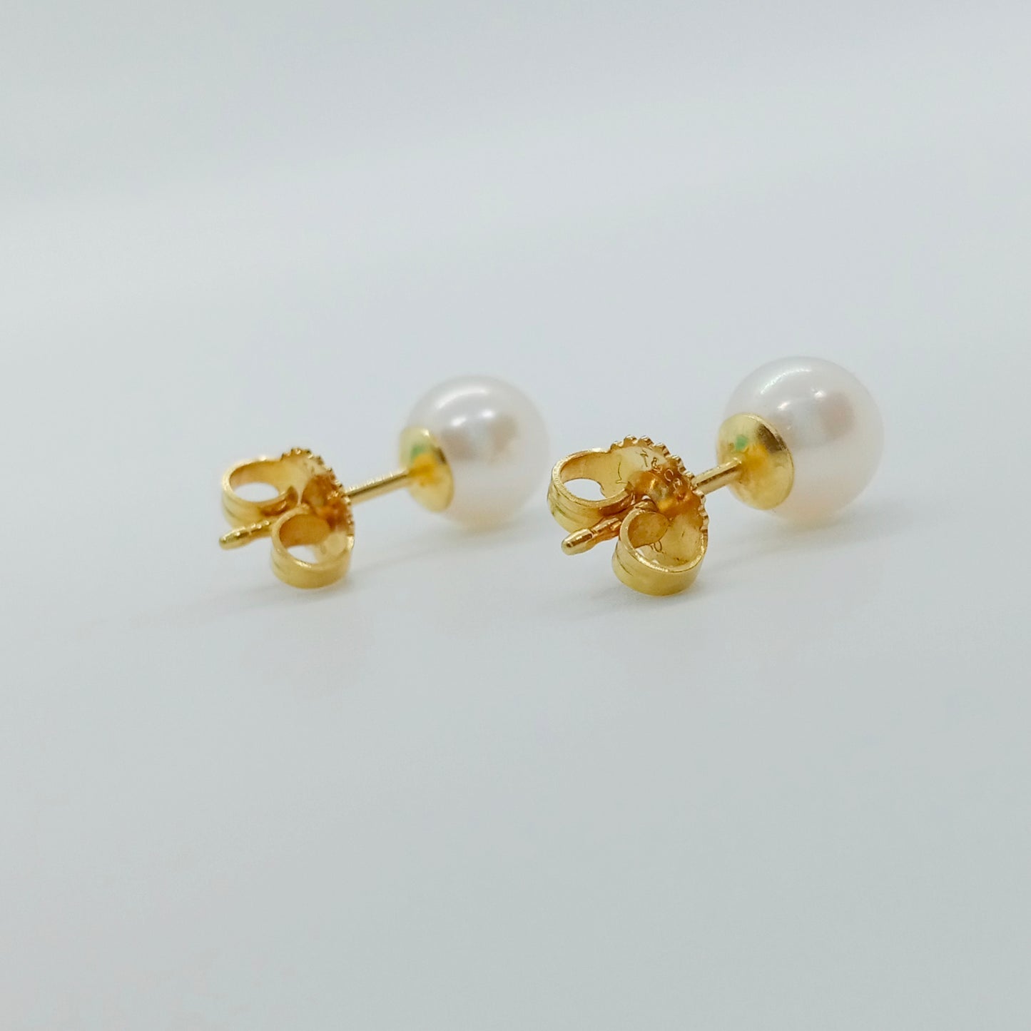 Tiffany & Co. Pearl Earring