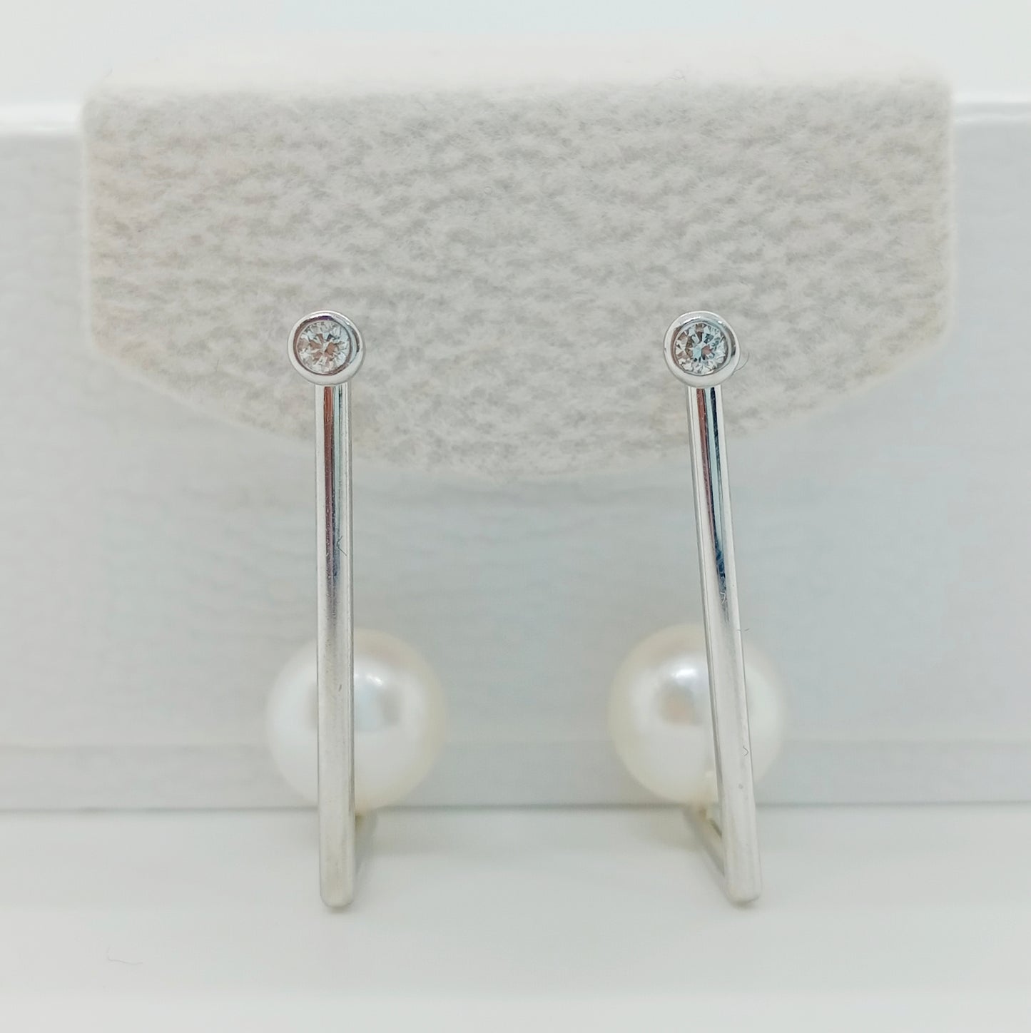 Double Bar Pearl Earring 0.04ct each