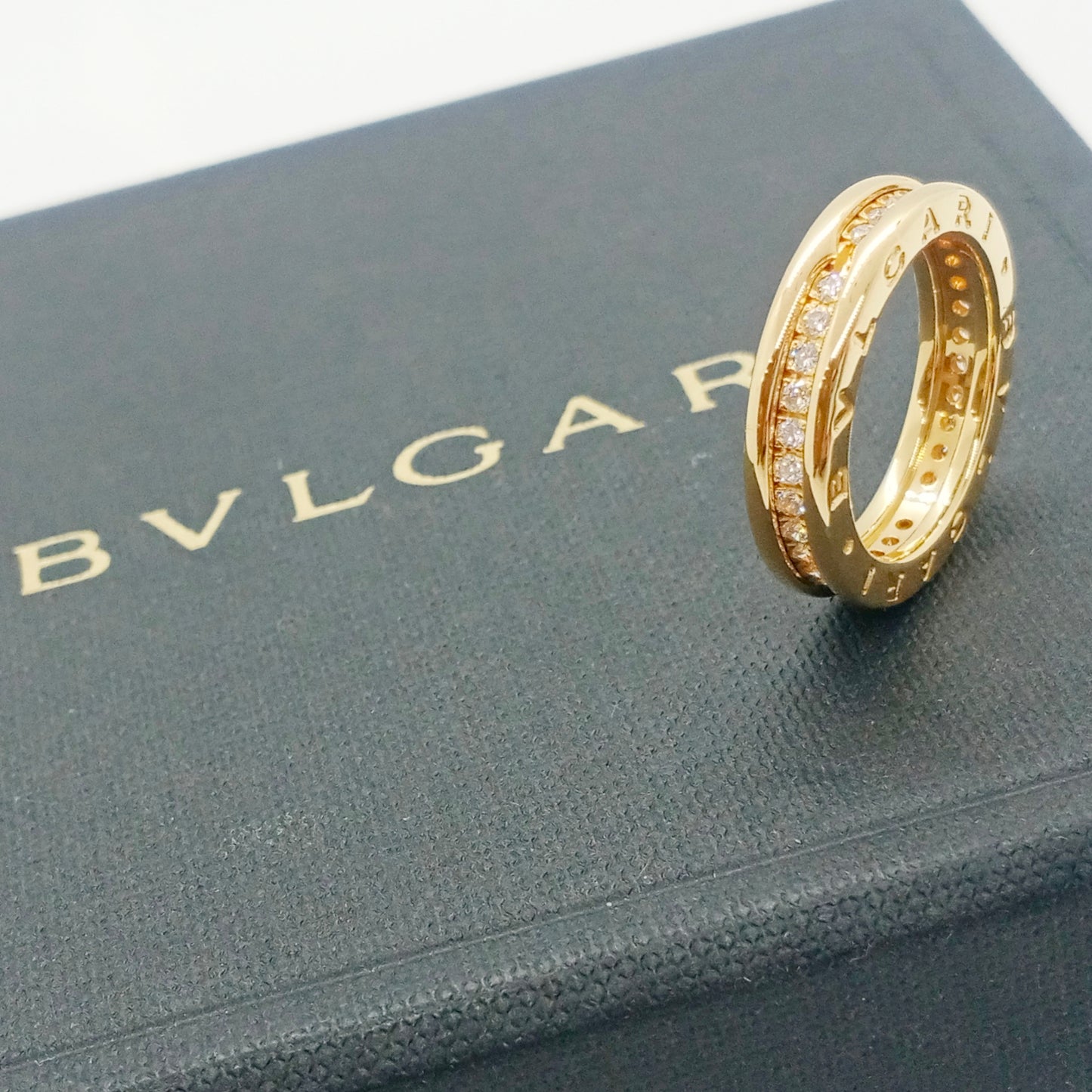 Bvlgari B.Zero1 Ring Full Pave Diamond Size 50