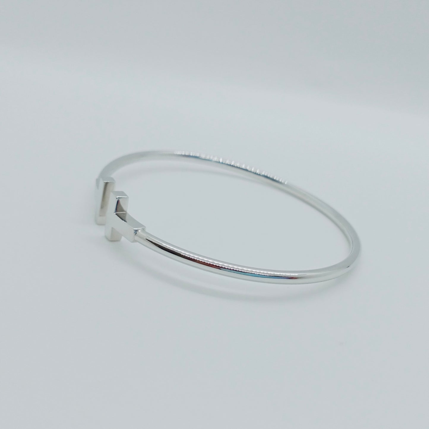 Tiffany & Co. T Wire Bangle