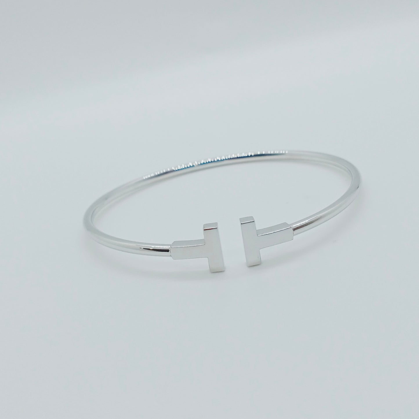 Tiffany & Co. T Wire Bangle