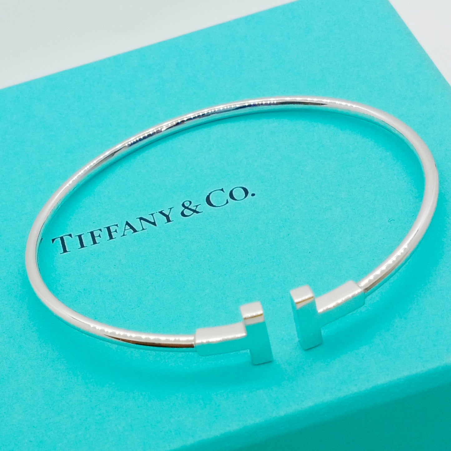 Tiffany & Co. T Wire Bangle