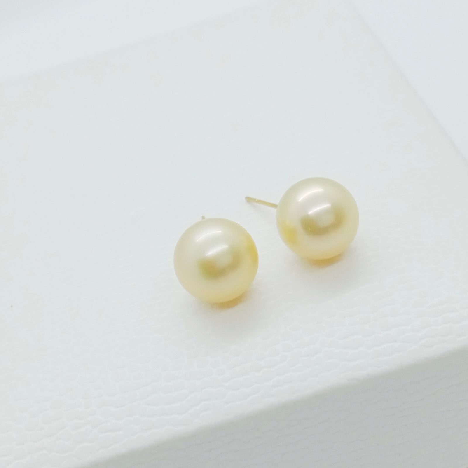本物保証】 超美品 イヤリング K14WG パール 7mm ノーブランド