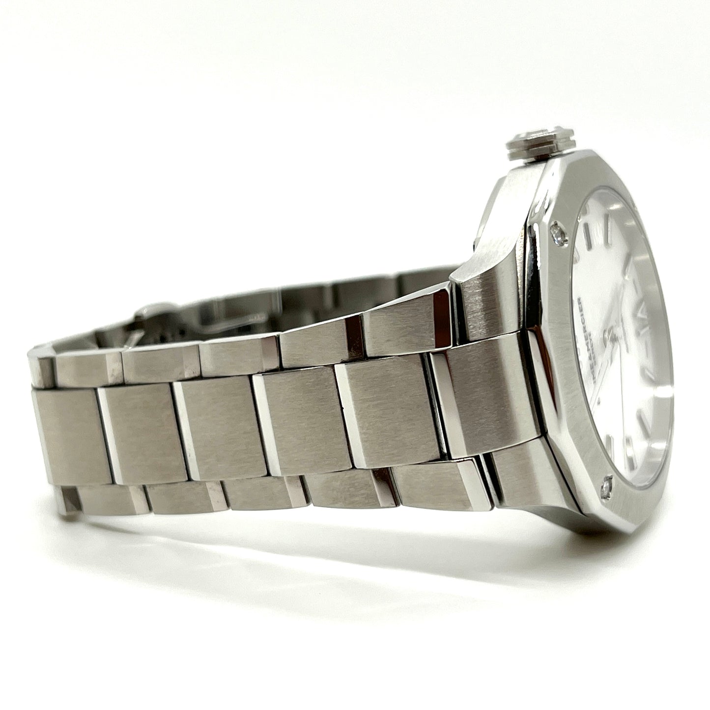 Baume & Mercier Riviera Mother of Pearl Dial