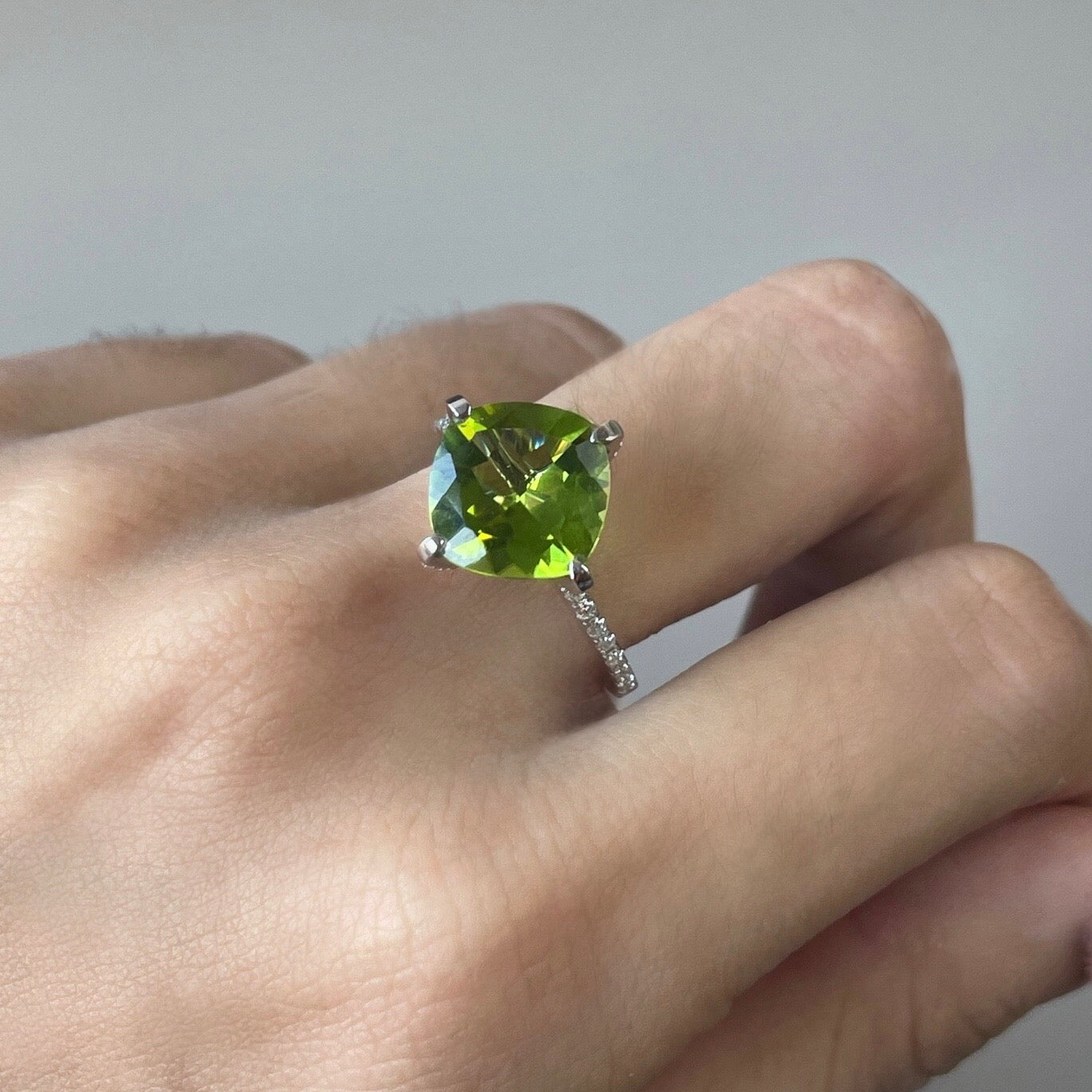 Peridot Diamond Ring 3.42carat