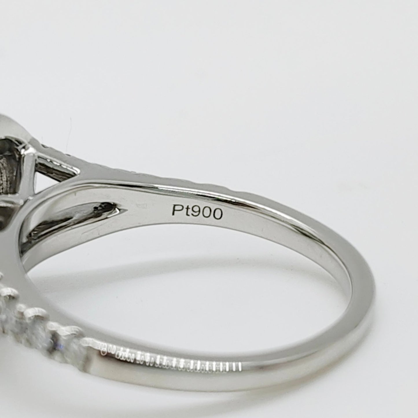 Natural Diamond Ring 52