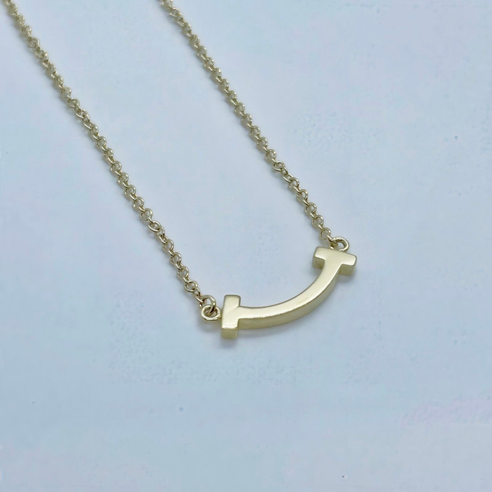 PRE-OWNED] Tiffany & Co. T Smile Mini Necklace (K18YG) – grandeurtokyo