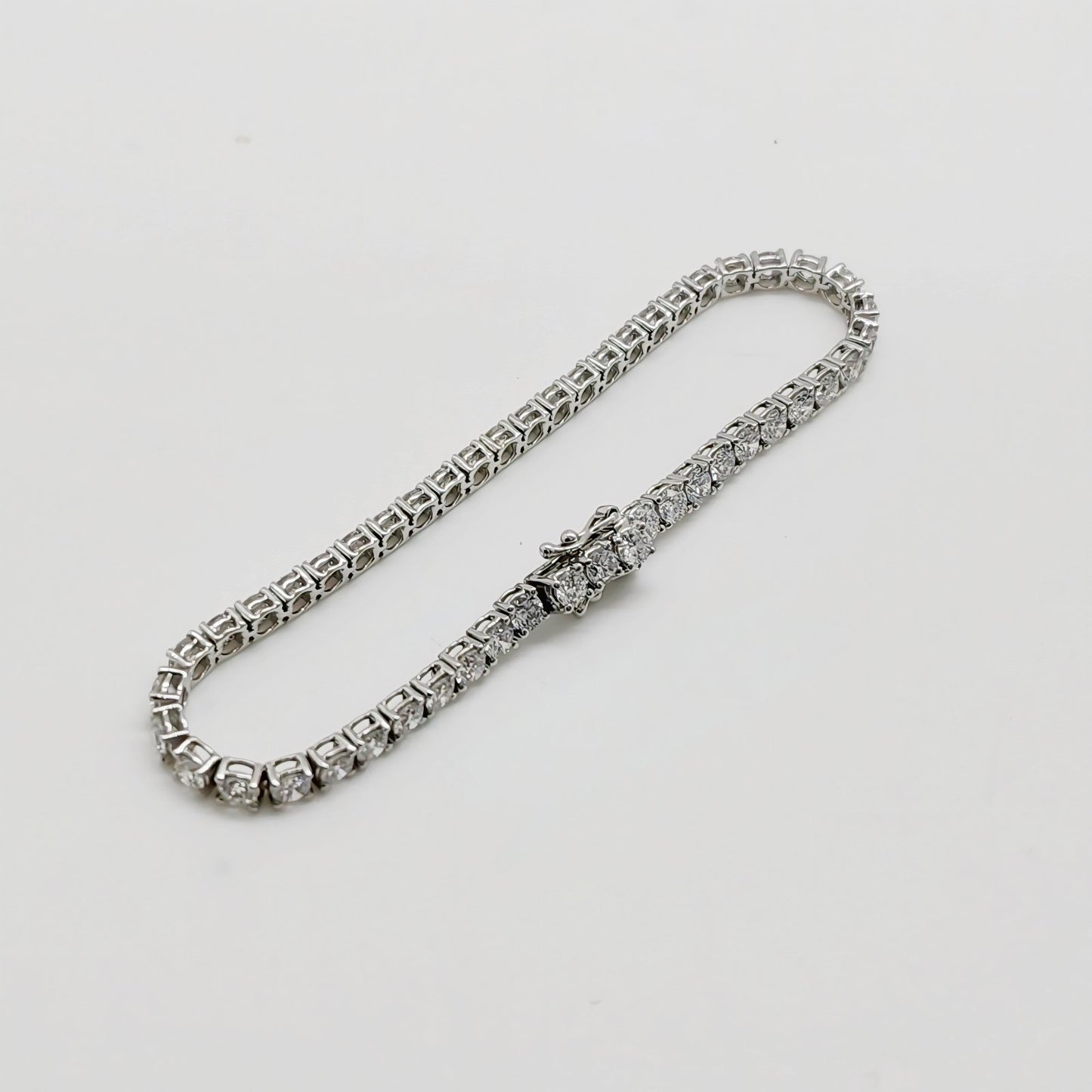 LAB 4 Prong Setting  Tennis Bracelet