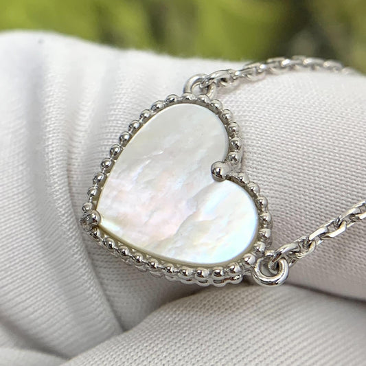 Van Cleef & Arpels Sweet Heart Necklace