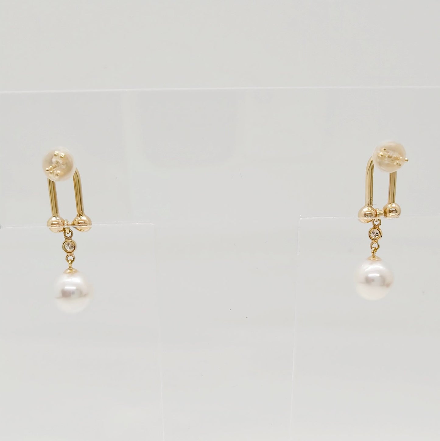 Hardware Link Akoya Pearl w/ Diamond  Earring