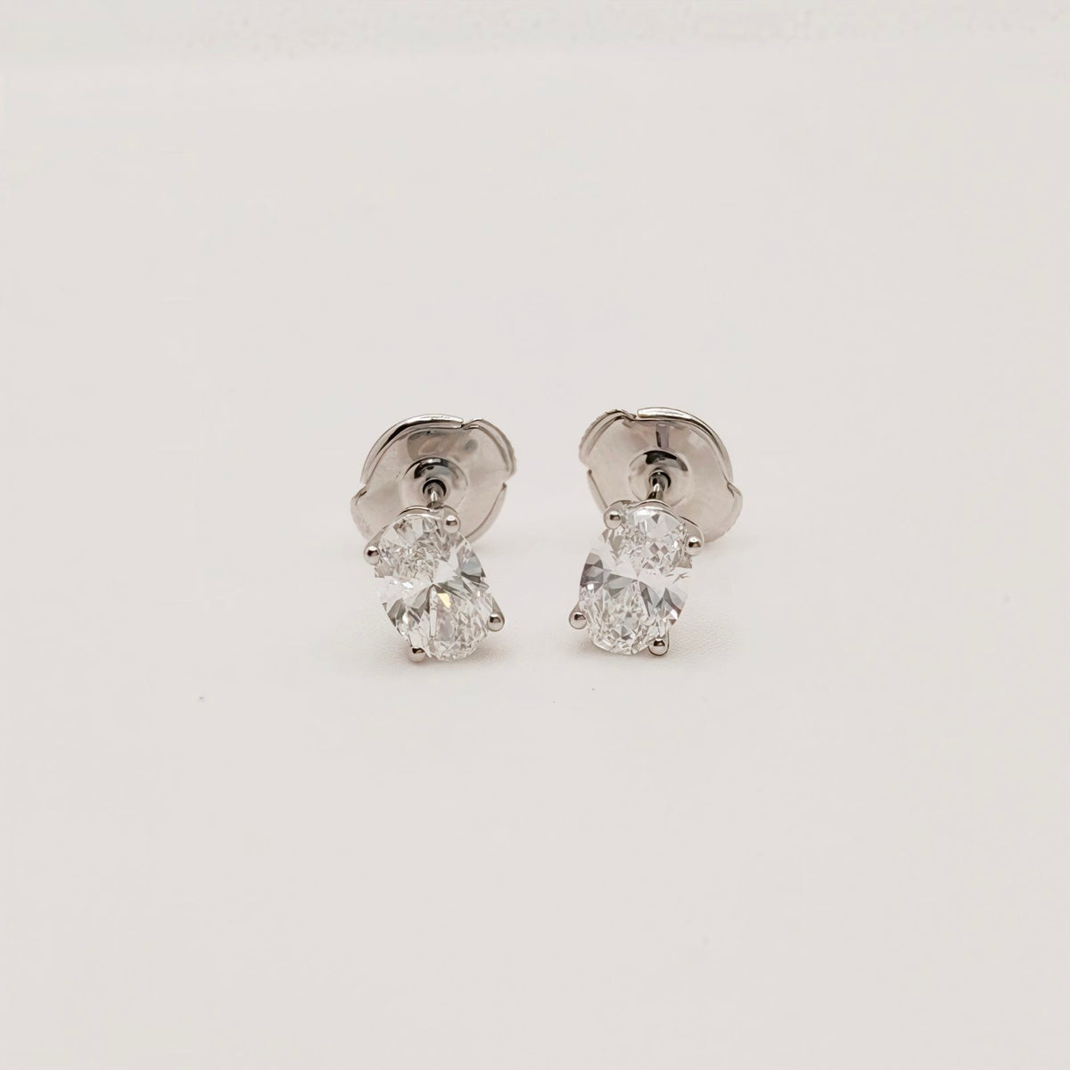 Oval Earring [0.50ct + 0.50ct]