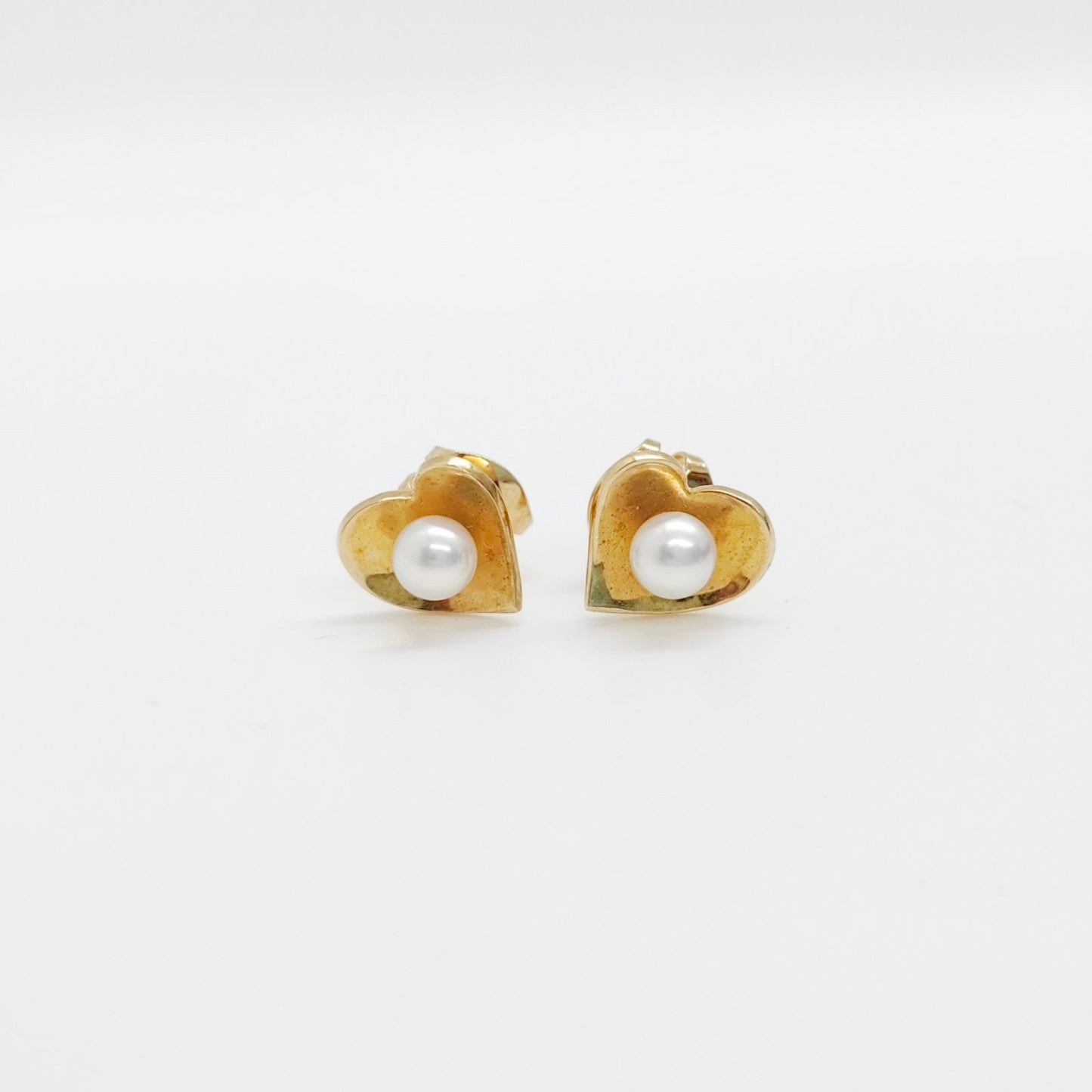 Tasaki Akoya Pearl Earring
