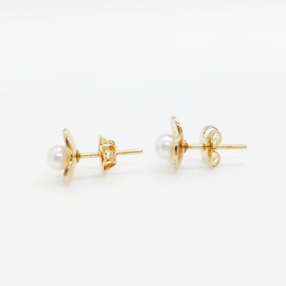 Tasaki Akoya Pearl Earring