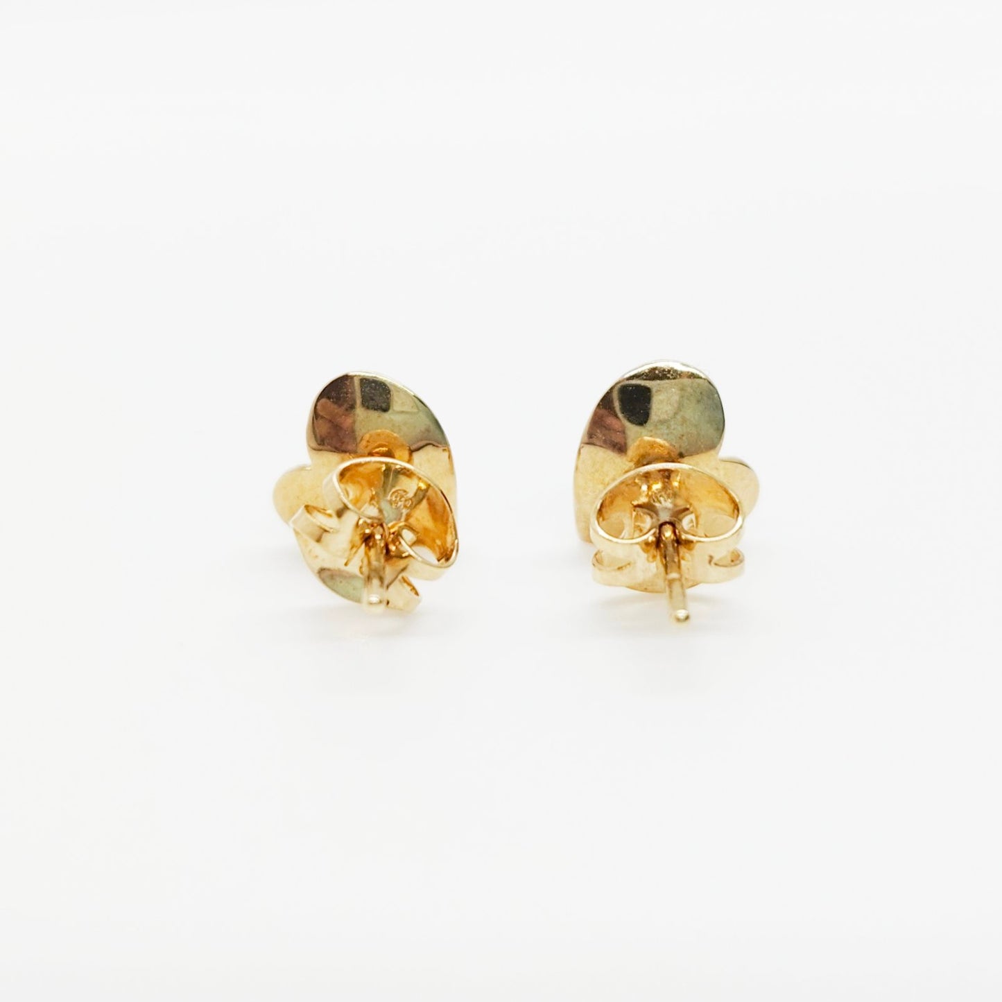Tasaki Akoya Pearl Earring