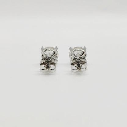 LAB Round Solitaire 4 Prong Heart Martini Earring